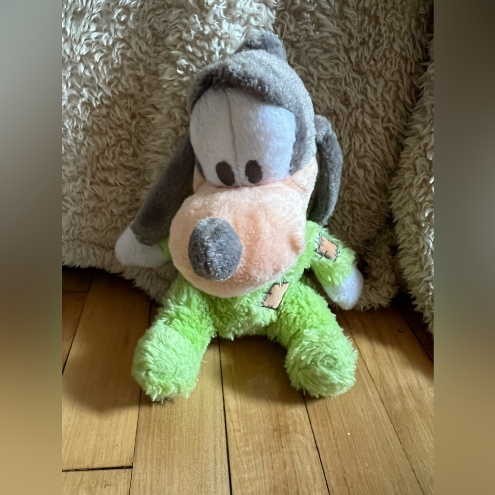 Disney Parks Baby Goofy Plush Light Green Rattle‎ Chimes